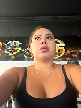 lariic online show from September 2025 03:12:02 PM