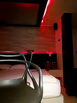 tucurly latina online show from December 2024 05:37:02 AM