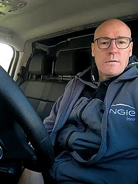 bogland33 online show from October 2025 11:36:02 AM