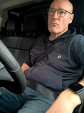 bogland33 online show from November 2025 11:54:01 AM