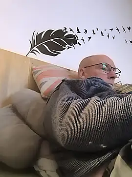 bogland33 online show from December 2025 08:07:02 PM