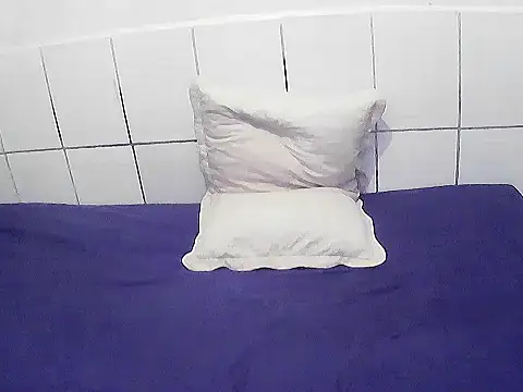 pierdona online show from February 2026 07:17:02 PM