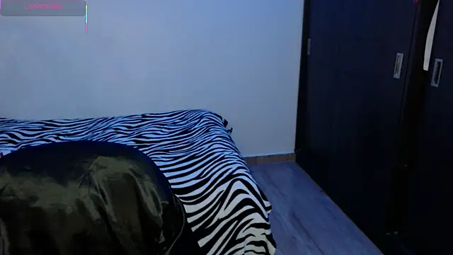 Snapshot of Amber_Lovely chatting on October 2025 11:45:02 PM Amber Lovely online show from October 2025 11:45:02 PM