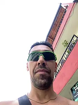 Snapshot of dantedesirexx chatting on January 2025 06:23:01 PM dantedesirexx online show from January 2025 06:23:01 PM