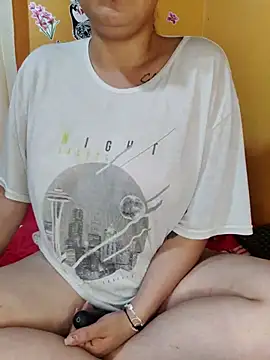 Snapshot of paula_thompson2 chatting on February 2025 12:21:01 PM paula thompson2 online show from February 2025 12:21:01 PM