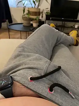 Snapshot of RSR_26689 chatting on February 2025 03:34:01 PM RSR 26689 online show from February 2025 03:34:01 PM