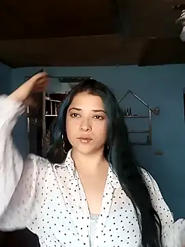 Elvishcassie  online show from October 2025 07:59:01 PM