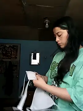 Elvishcassie  online show from January 2026 09:52:02 PM