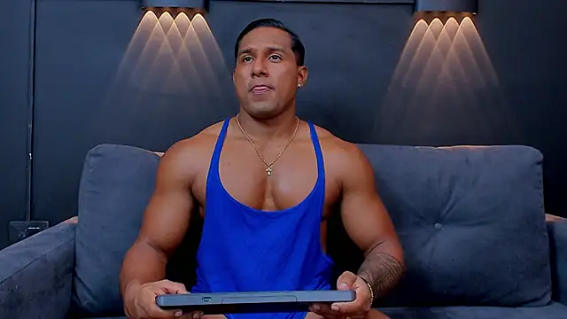 CallumMuscle online show from January 2025 10:15:02 PM