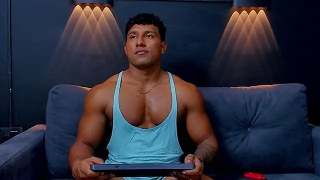 CallumMuscle online show from February 2025 02:51:02 AM