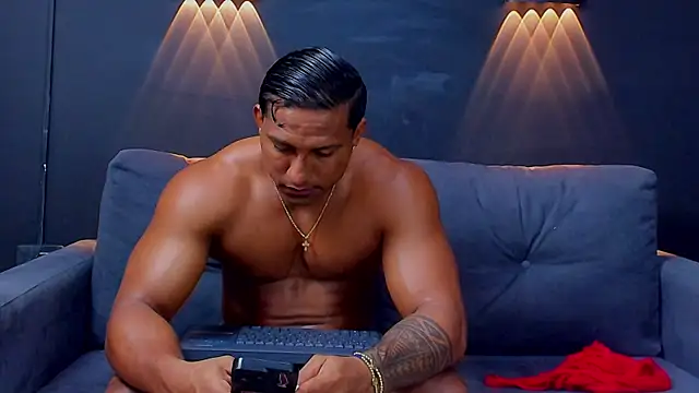 CallumMuscle online show from February 2025 12:45:02 PM