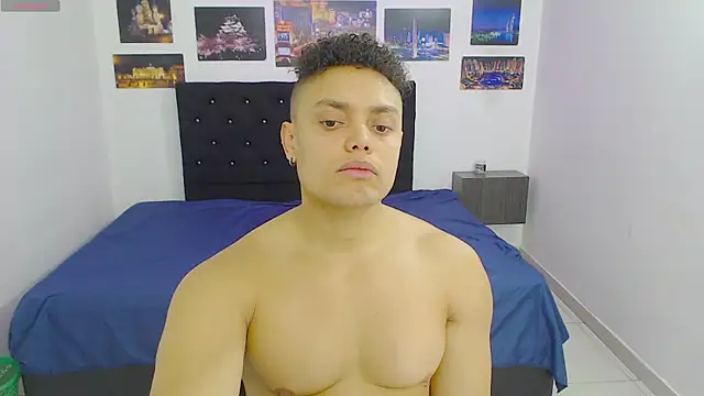 Snapshot of Booy_Hott chatting on December 2024 03:11:01 PM Booy Hott online show from December 2024 03:11:01 PM