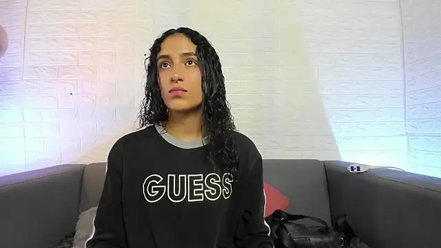 Layla 707 online show from February 2025 11:44:02 PM