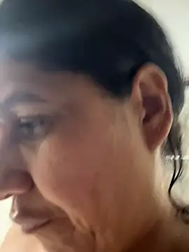 siri duque online show from November 2025 01:06:01 AM