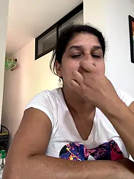 siri duque online show from November 2025 03:56:02 PM