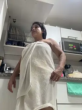 siri duque online show from February 2026 01:23:02 AM