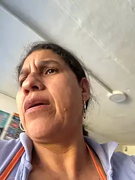 Snapshot of siri_duque chatting on June 2026 04:06:01 PM siri duque online show from June 2026 04:06:01 PM
