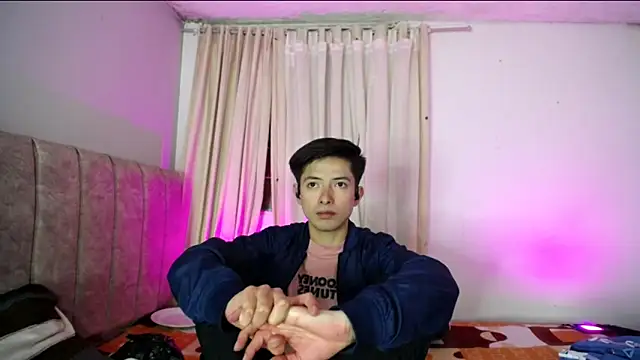 Snapshot of Yellowpokemon23 chatting on February 2026 02:32:02 AM Yellowpokemon23 online show from February 2026 02:32:02 AM