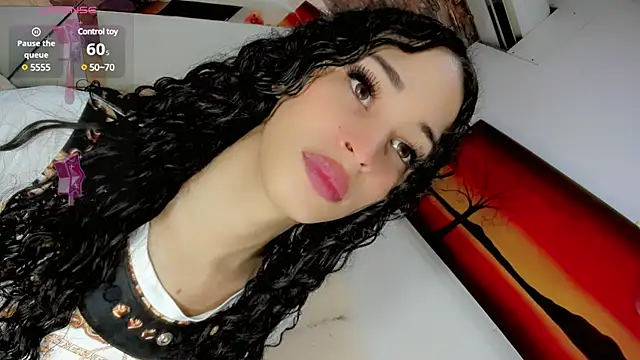 Snapshot of barbiedolls_x chatting on February 2025 03:13:02 AM barbiedolls x online show from February 2025 03:13:02 AM