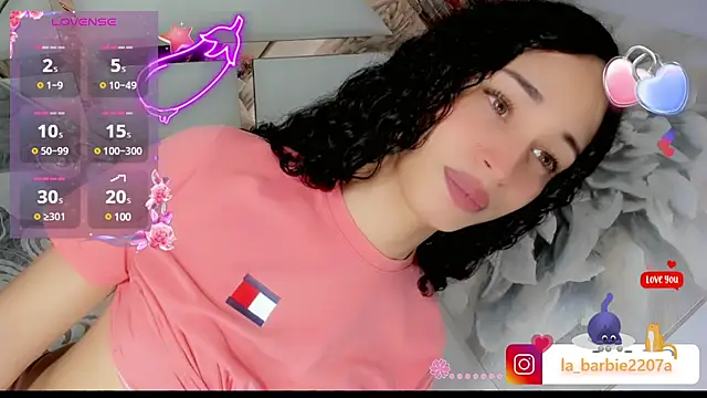 Snapshot of barbiedolls_x chatting on March 2025 06:27:01 AM barbiedolls x online show from March 2025 06:27:01 AM