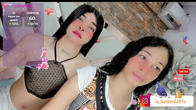 Snapshot of barbiedolls_x chatting on March 2025 10:09:02 PM barbiedolls x online show from March 2025 10:09:02 PM