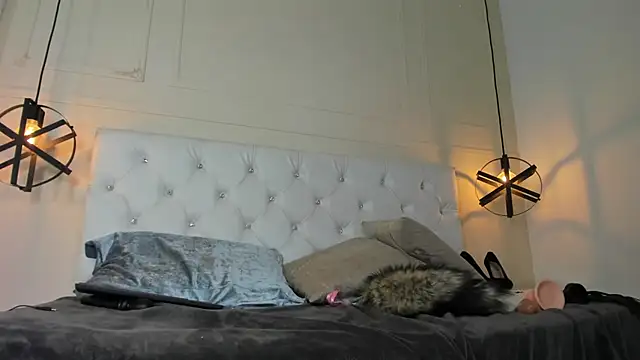 Snapshot of Slut_Milf_ chatting on January 2025 01:36:02 AM Slut Milf  online show from January 2025 01:36:02 AM