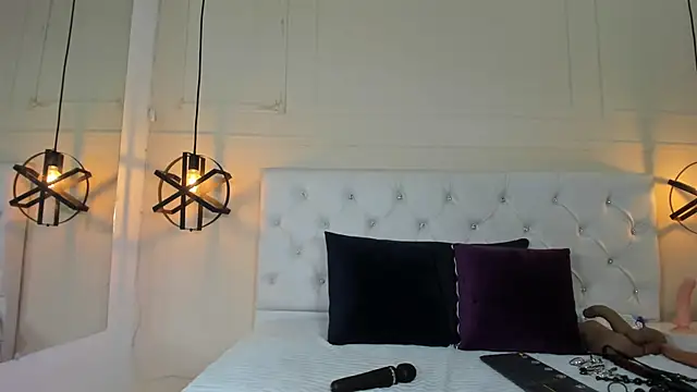 Snapshot of Slut_Milf_ chatting on February 2025 07:38:01 PM Slut Milf  online show from February 2025 07:38:01 PM