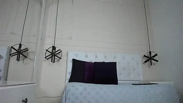 Snapshot of Slut_Milf_ chatting on February 2025 06:55:02 PM Slut Milf  online show from February 2025 06:55:02 PM