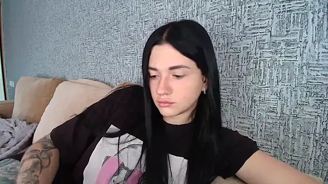 Snapshot of Liana_diva chatting on June 2026 02:06:02 PM Liana diva online show from June 2026 02:06:02 PM