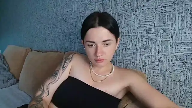 Snapshot of Liana_diva chatting on June 2026 01:26:01 PM Liana diva online show from June 2026 01:26:01 PM