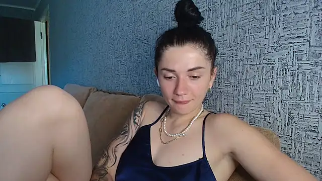 Snapshot of Liana_diva chatting on June 2026 12:05:02 PM Liana diva online show from June 2026 12:05:02 PM