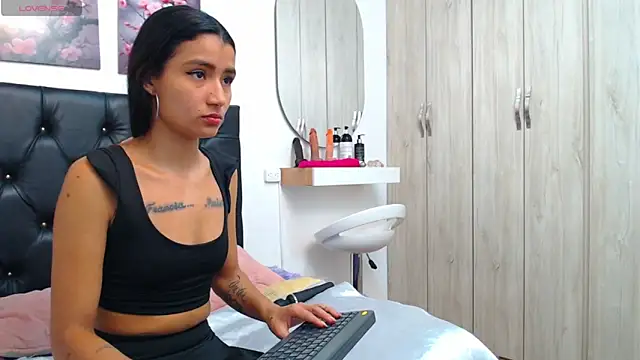 conni f00x online show from March 2026 07:25:01 PM