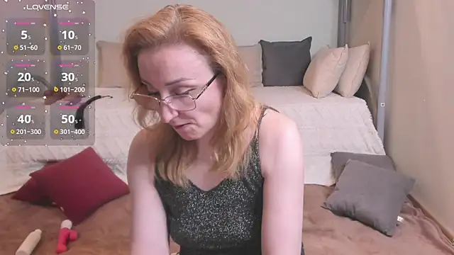 Snapshot of MadissonKiss chatting on April 2026 01:57:02 PM MadissonKiss online show from April 2026 01:57:02 PM