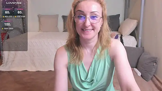 Snapshot of MadissonKiss chatting on May 2026 04:48:02 PM MadissonKiss online show from May 2026 04:48:02 PM