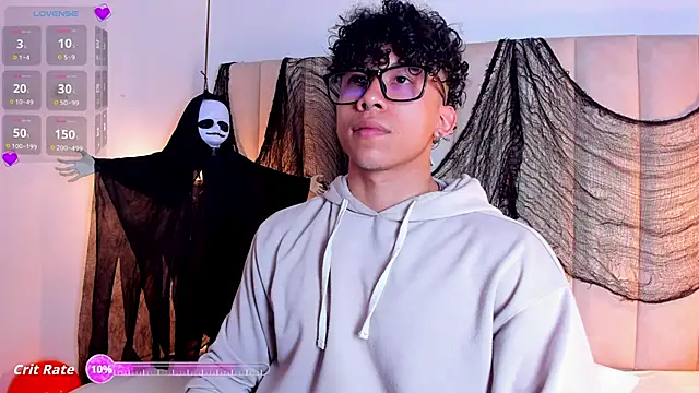 AkazaBoy  online show from October 2025 05:41:02 AM