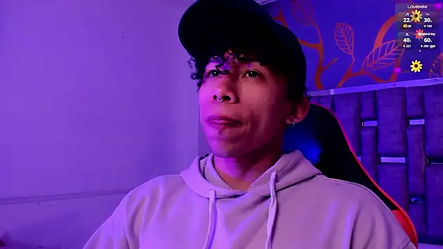 AkazaBoy  online show from March 2026 04:39:02 AM