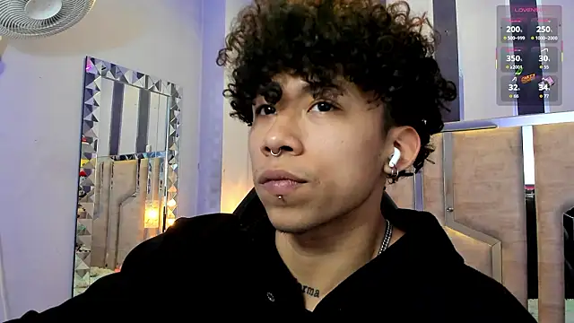 AkazaBoy  online show from March 2026 05:02:02 AM