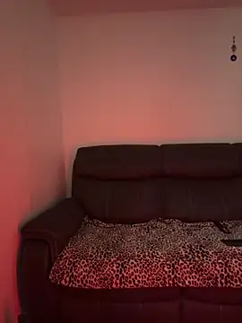 Snapshot of famous_indian_girl chatting on November 2025 05:31:01 AM famous indian girl online show from November 2025 05:31:01 AM