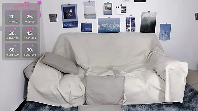 Snapshot of LiLiYbaby chatting on December 2024 07:49:02 PM LiLiYbaby online show from December 2024 07:49:02 PM