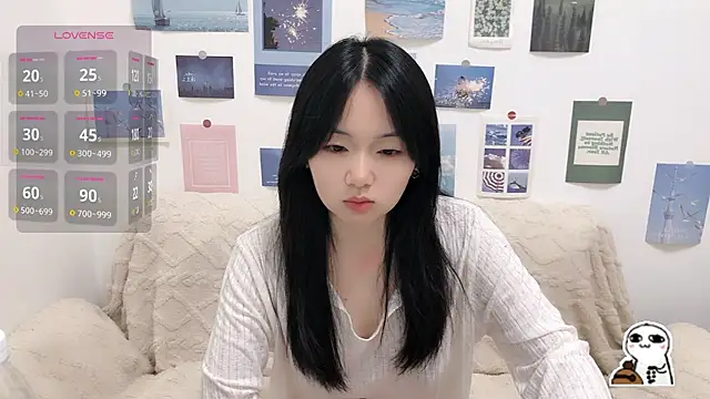 Snapshot of LiLiYbaby chatting on October 2025 06:21:02 AM LiLiYbaby online show from October 2025 06:21:02 AM