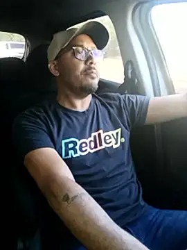 johnwalkerRjts online show from October 2025 12:38:02 PM