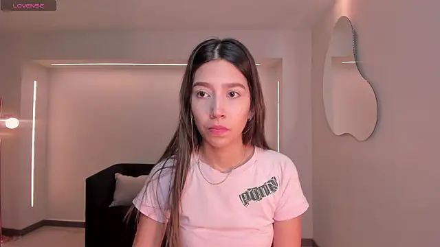 TaraLawrence online show from November 2025 06:22:01 AM