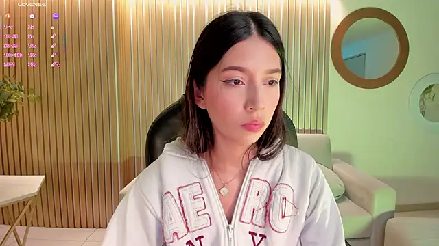 TaraLawrence online show from April 2026 05:08:02 AM