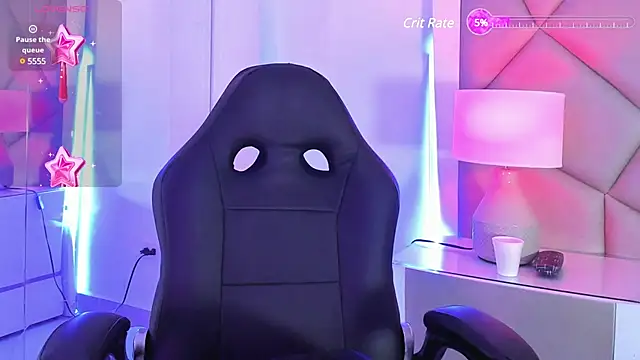 Snapshot of LeeThompson_ chatting on February 2025 12:48:02 PM LeeThompson online show from February 2025 12:48:02 PM