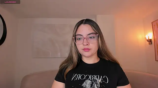 Snapshot of AllisonRogersX chatting on June 2026 11:11:02 AM AllisonRogersX online show from June 2026 11:11:02 AM