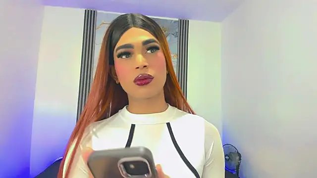 Hellen moons   online show from March 2025 03:16:01 AM