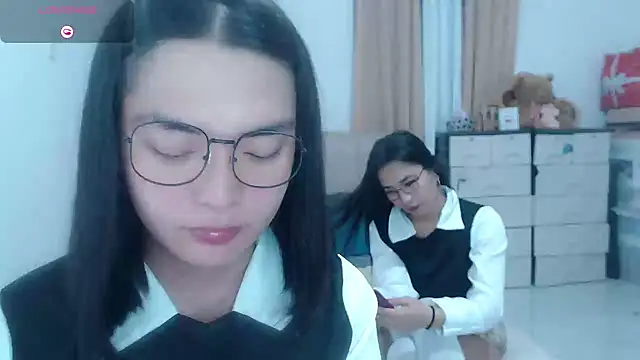 Snapshot of zhaviahale21 chatting on July 2026 01:03:01 PM zhaviahale21 online show from July 2026 01:03:01 PM