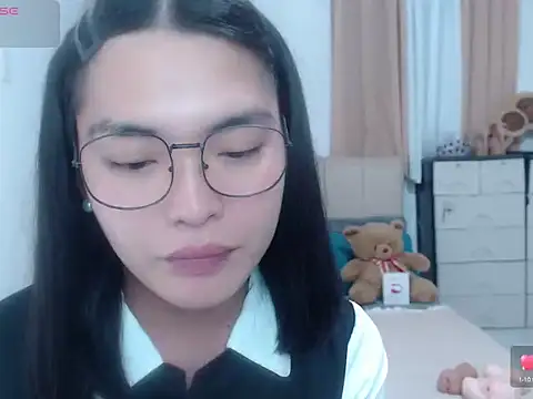Snapshot of zhaviahale21 chatting on August 2026 07:27:02 PM zhaviahale21 online show from August 2026 07:27:02 PM