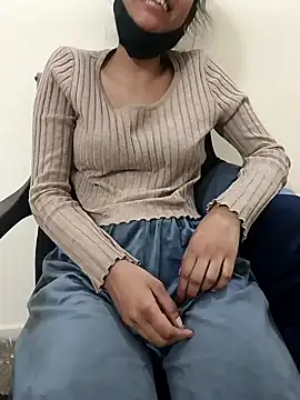 Snapshot of Aradhna_cute chatting on January 2025 11:00:01 AM Aradhna cute online show from January 2025 11:00:01 AM