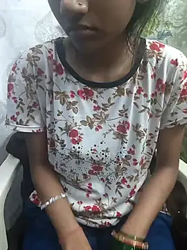 Snapshot of Aradhna_cute chatting on January 2025 01:48:02 AM Aradhna cute online show from January 2025 01:48:02 AM